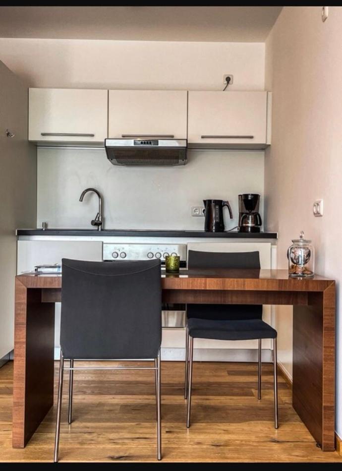 Zimmer - Modernes Apartment Mit 45 Qm. ชเตราบิง ภายนอก รูปภาพ
